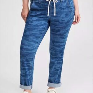 Torrid camo Blue Camouflage weekend boyfriend straight super soft jean 0 s/short